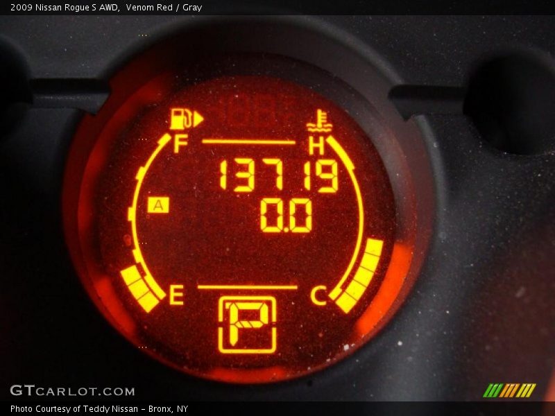 Venom Red / Gray 2009 Nissan Rogue S AWD