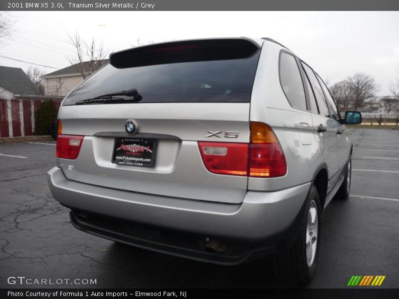 Titanium Silver Metallic / Grey 2001 BMW X5 3.0i