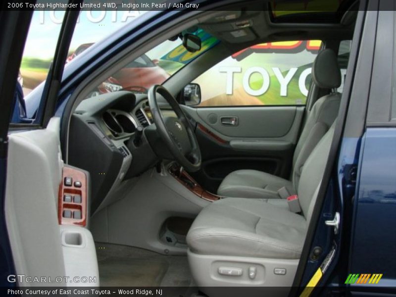 Indigo Ink Pearl / Ash Gray 2006 Toyota Highlander Limited 4WD