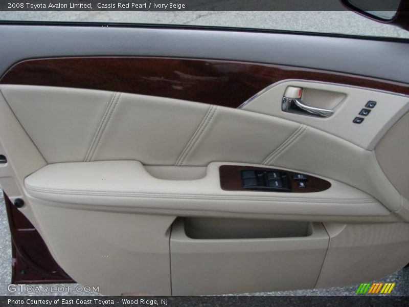 Cassis Red Pearl / Ivory Beige 2008 Toyota Avalon Limited