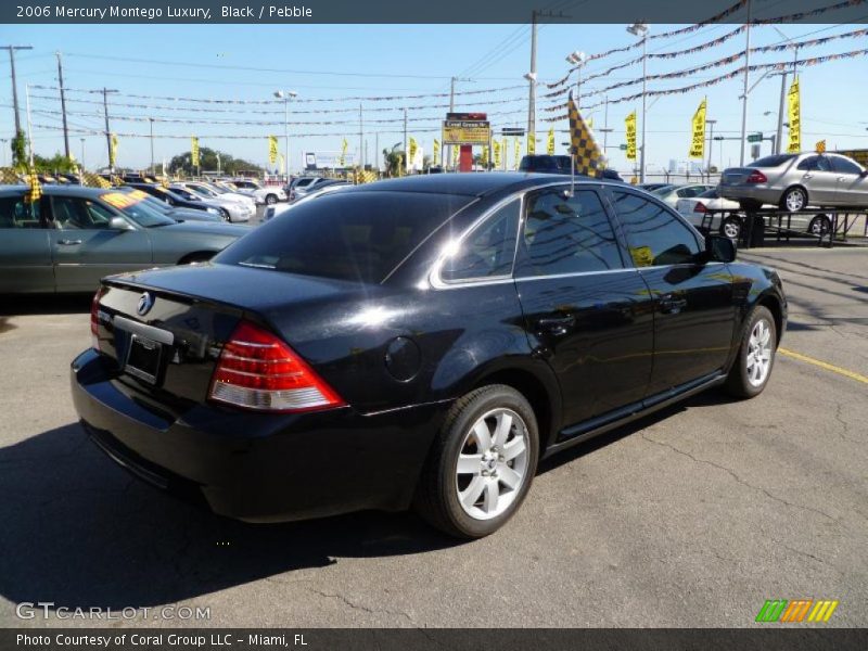 Black / Pebble 2006 Mercury Montego Luxury