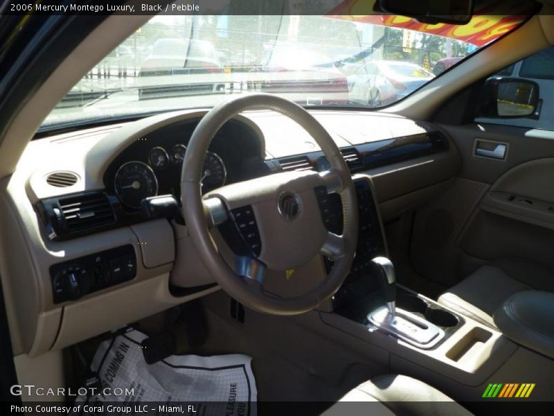 Black / Pebble 2006 Mercury Montego Luxury