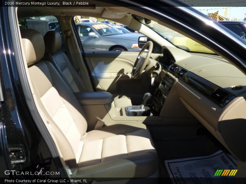 Black / Pebble 2006 Mercury Montego Luxury