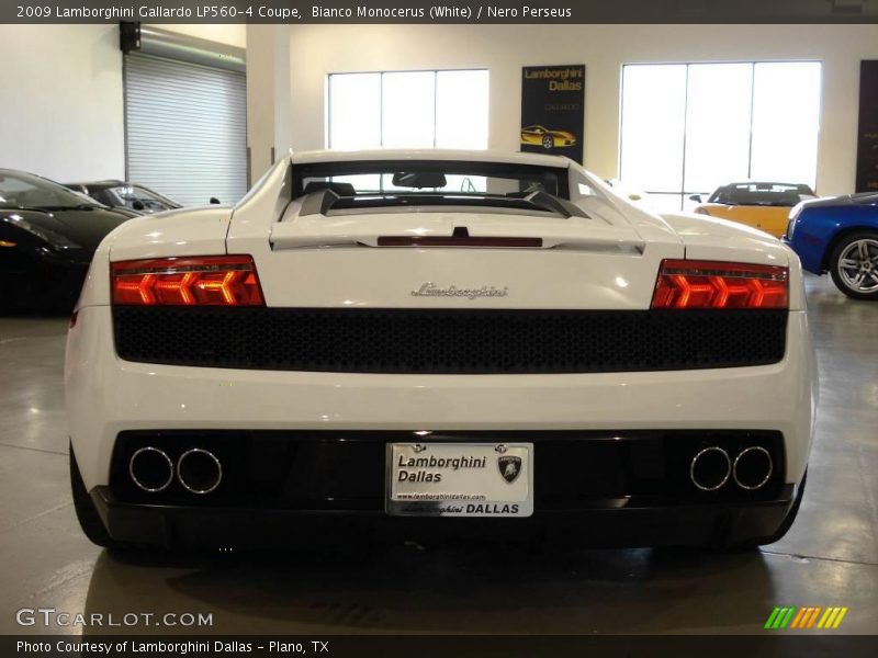 Bianco Monocerus (White) / Nero Perseus 2009 Lamborghini Gallardo LP560-4 Coupe