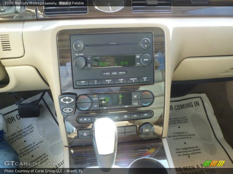 Black / Pebble 2006 Mercury Montego Luxury