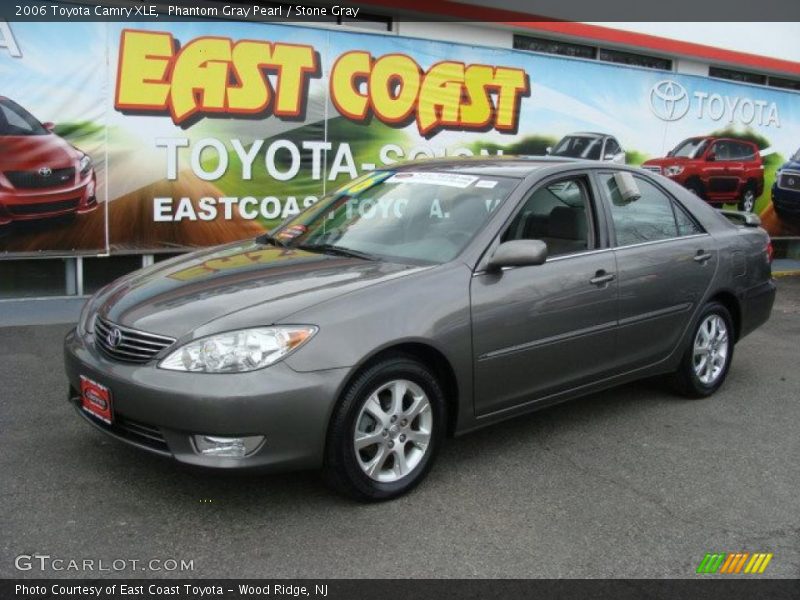 Phantom Gray Pearl / Stone Gray 2006 Toyota Camry XLE