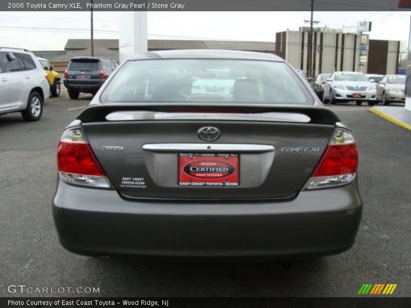 Phantom Gray Pearl / Stone Gray 2006 Toyota Camry XLE