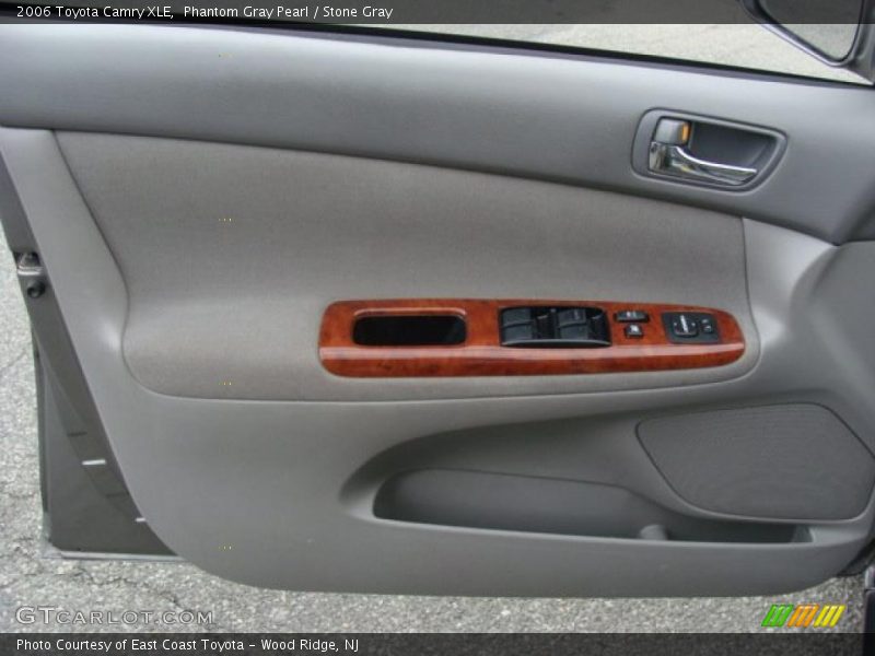 Phantom Gray Pearl / Stone Gray 2006 Toyota Camry XLE