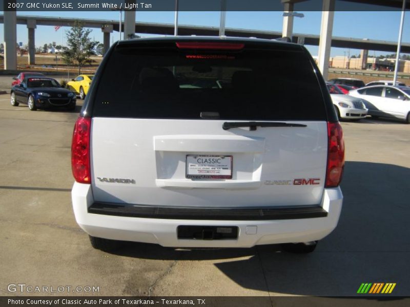 Summit White / Light Tan 2007 GMC Yukon SLE