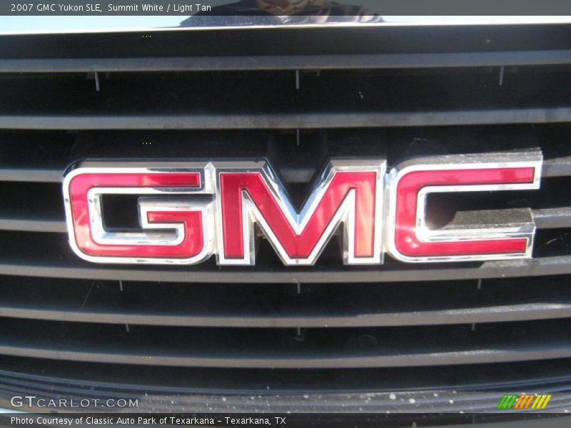 Summit White / Light Tan 2007 GMC Yukon SLE