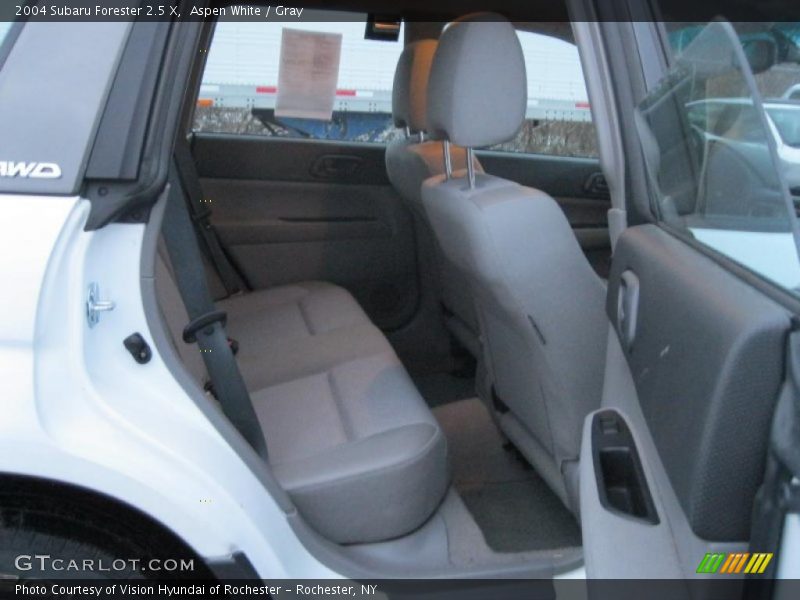 Aspen White / Gray 2004 Subaru Forester 2.5 X