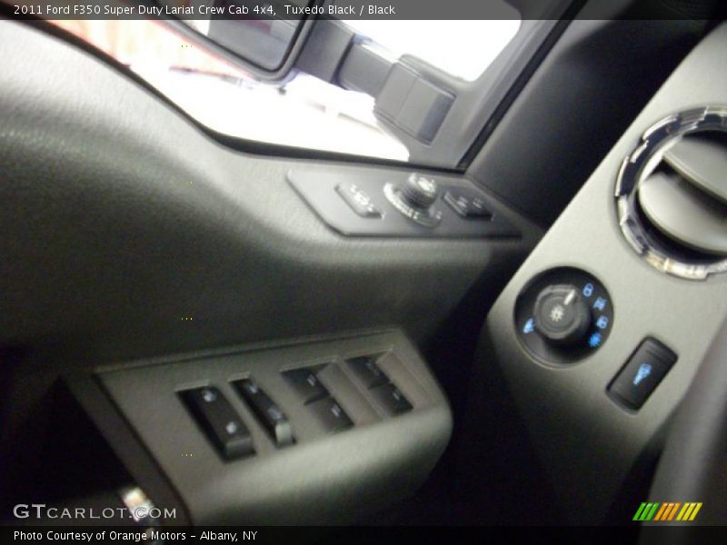 Tuxedo Black / Black 2011 Ford F350 Super Duty Lariat Crew Cab 4x4