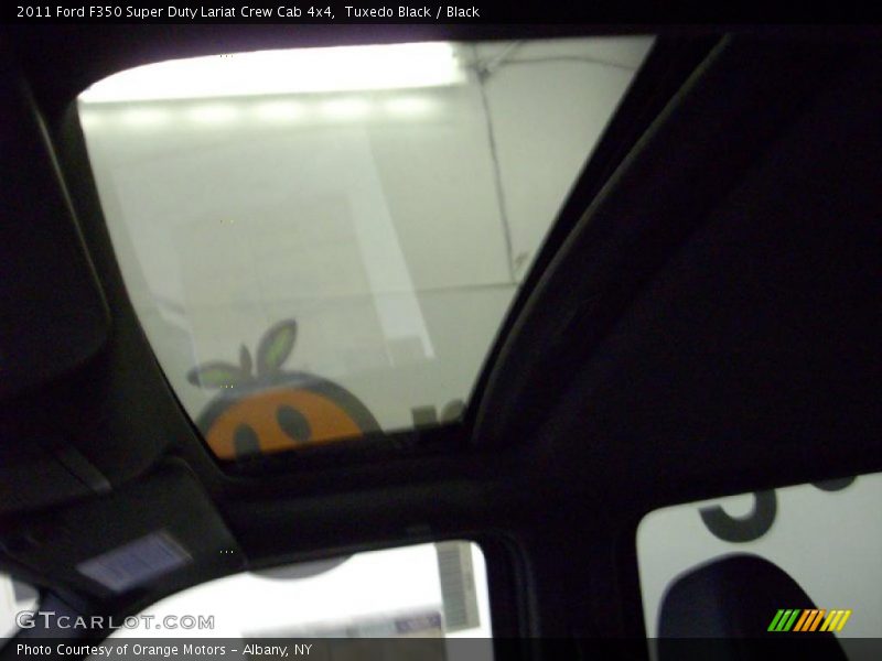 Tuxedo Black / Black 2011 Ford F350 Super Duty Lariat Crew Cab 4x4