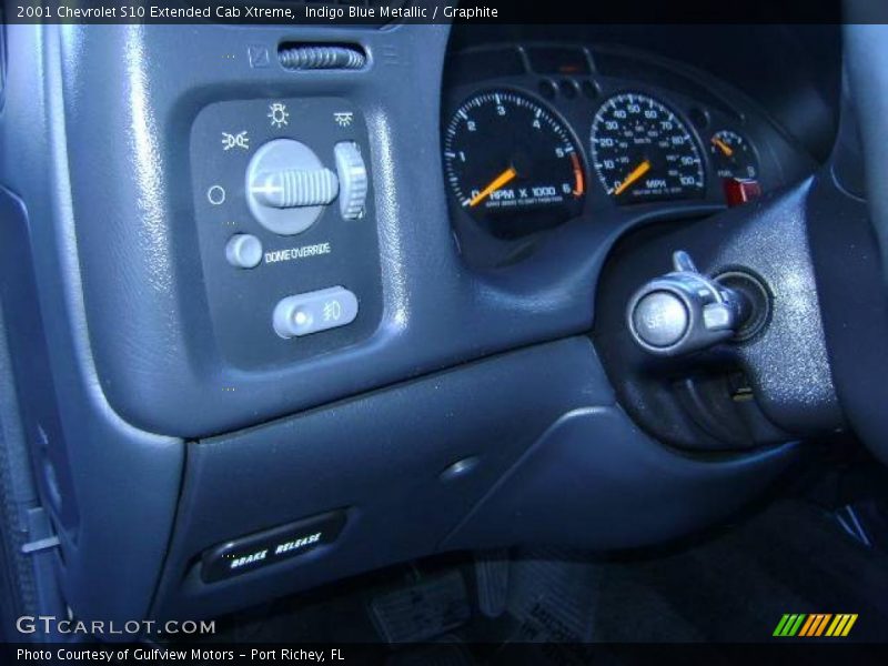 Indigo Blue Metallic / Graphite 2001 Chevrolet S10 Extended Cab Xtreme