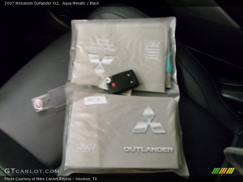 Aqua Metallic / Black 2007 Mitsubishi Outlander XLS