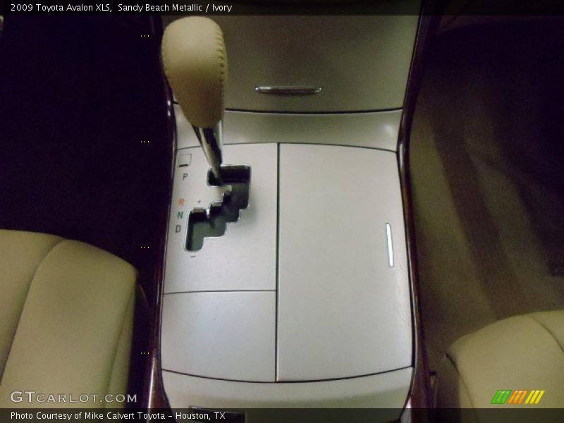 Sandy Beach Metallic / Ivory 2009 Toyota Avalon XLS