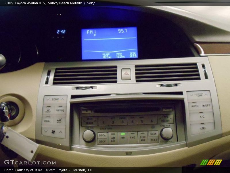 Sandy Beach Metallic / Ivory 2009 Toyota Avalon XLS