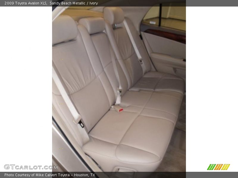 Sandy Beach Metallic / Ivory 2009 Toyota Avalon XLS