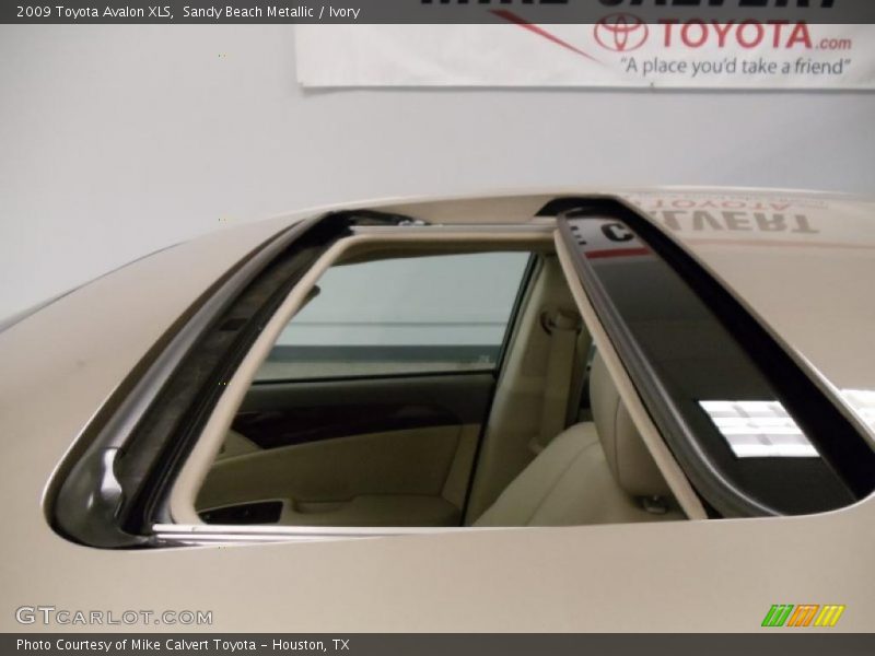 Sandy Beach Metallic / Ivory 2009 Toyota Avalon XLS