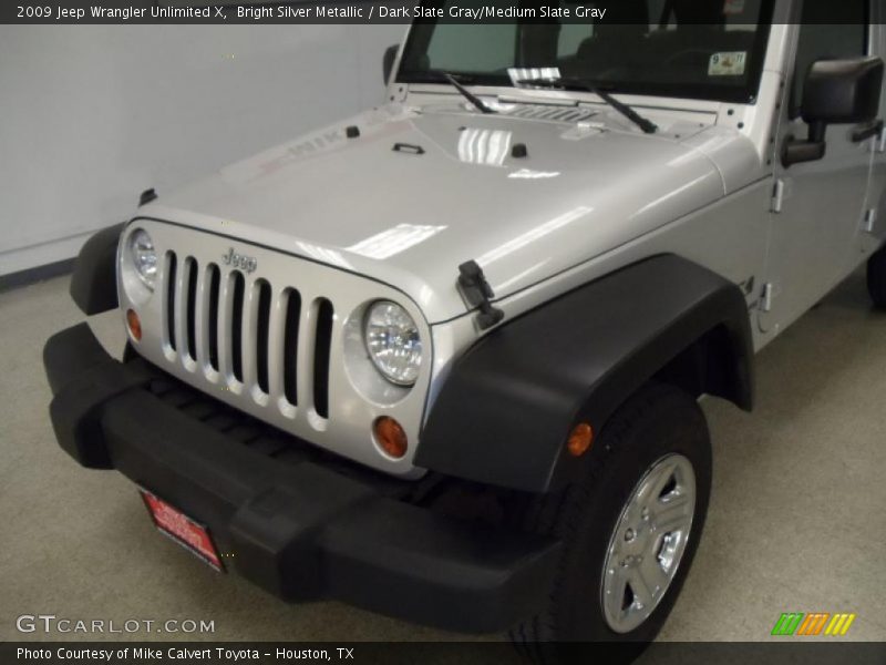 Bright Silver Metallic / Dark Slate Gray/Medium Slate Gray 2009 Jeep Wrangler Unlimited X