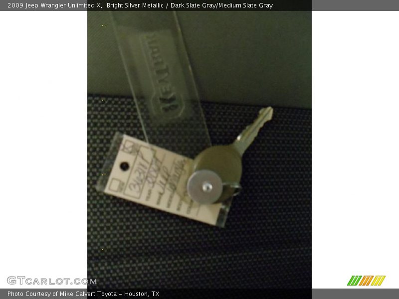 Bright Silver Metallic / Dark Slate Gray/Medium Slate Gray 2009 Jeep Wrangler Unlimited X