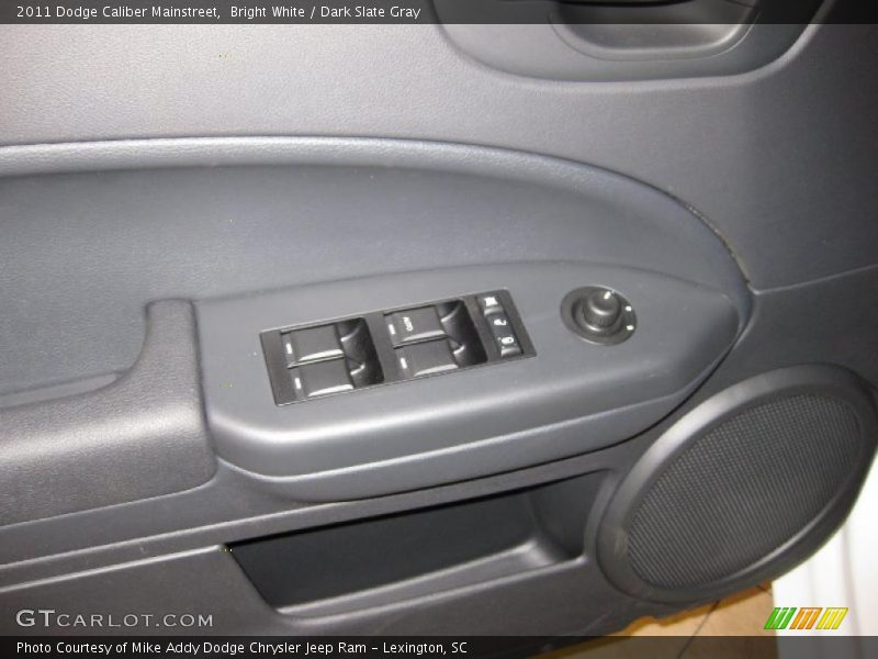 Bright White / Dark Slate Gray 2011 Dodge Caliber Mainstreet