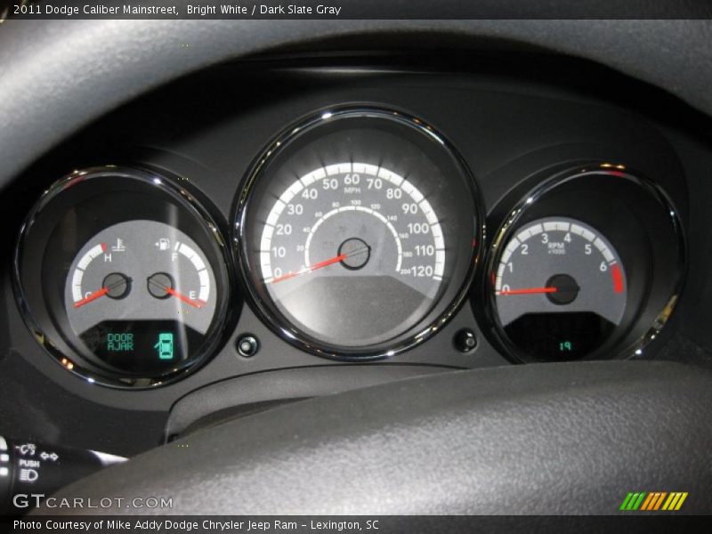 Bright White / Dark Slate Gray 2011 Dodge Caliber Mainstreet