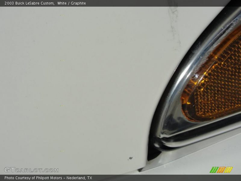 White / Graphite 2003 Buick LeSabre Custom