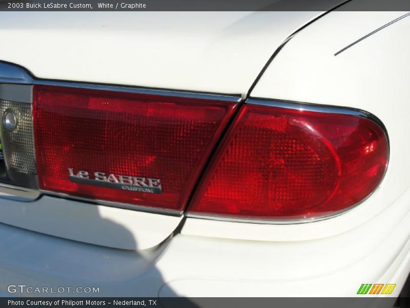 White / Graphite 2003 Buick LeSabre Custom