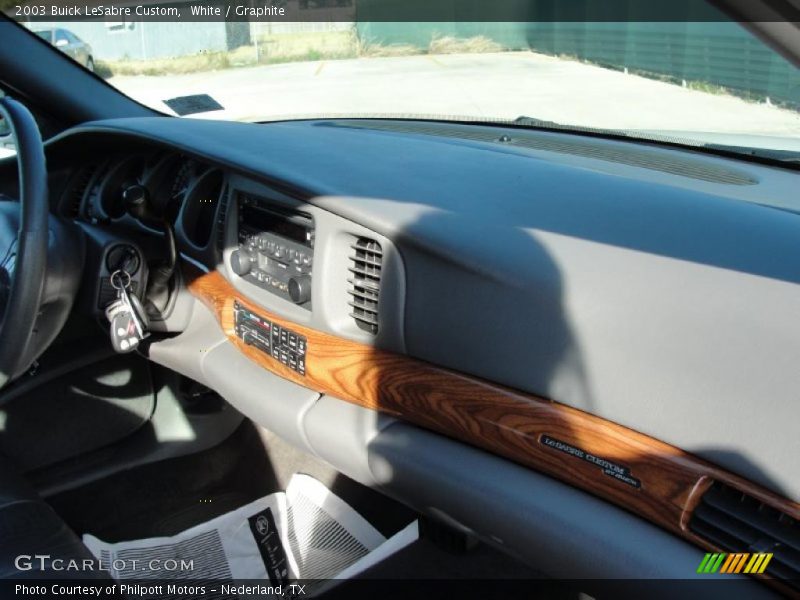 White / Graphite 2003 Buick LeSabre Custom