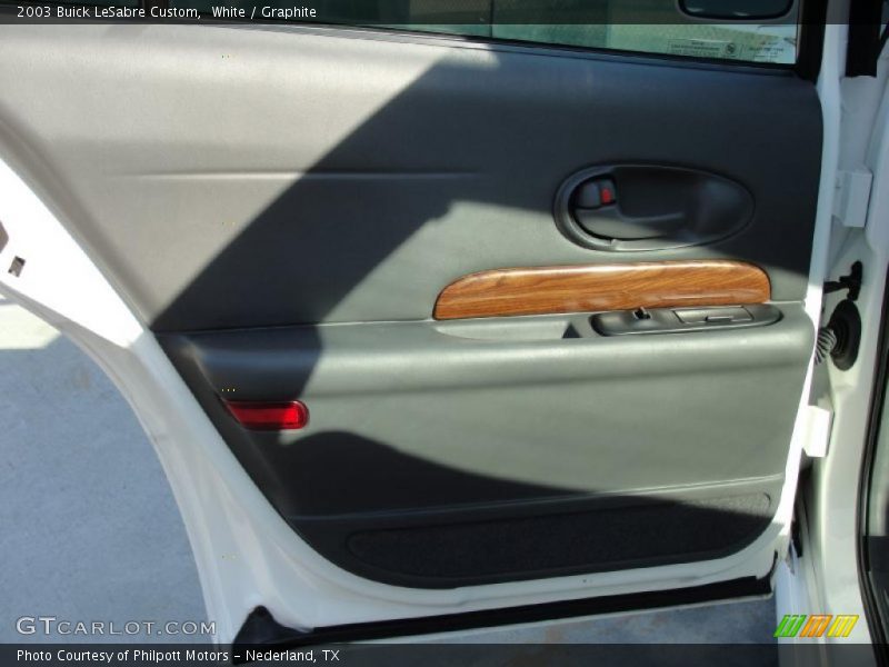 White / Graphite 2003 Buick LeSabre Custom