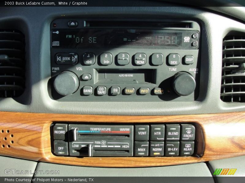 White / Graphite 2003 Buick LeSabre Custom