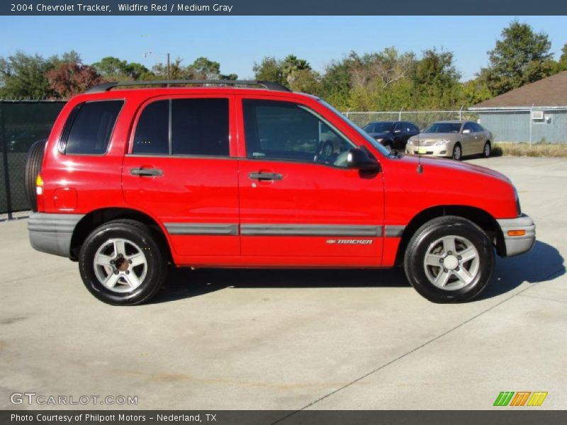  2004 Tracker  Wildfire Red