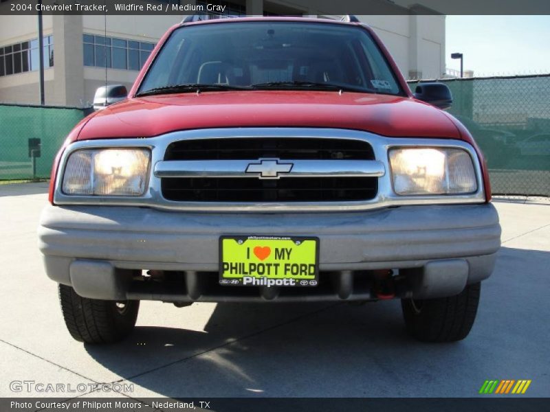 Wildfire Red / Medium Gray 2004 Chevrolet Tracker