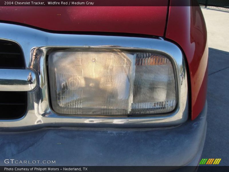 Wildfire Red / Medium Gray 2004 Chevrolet Tracker