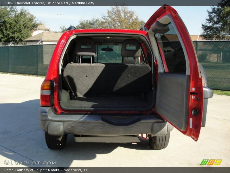 Wildfire Red / Medium Gray 2004 Chevrolet Tracker