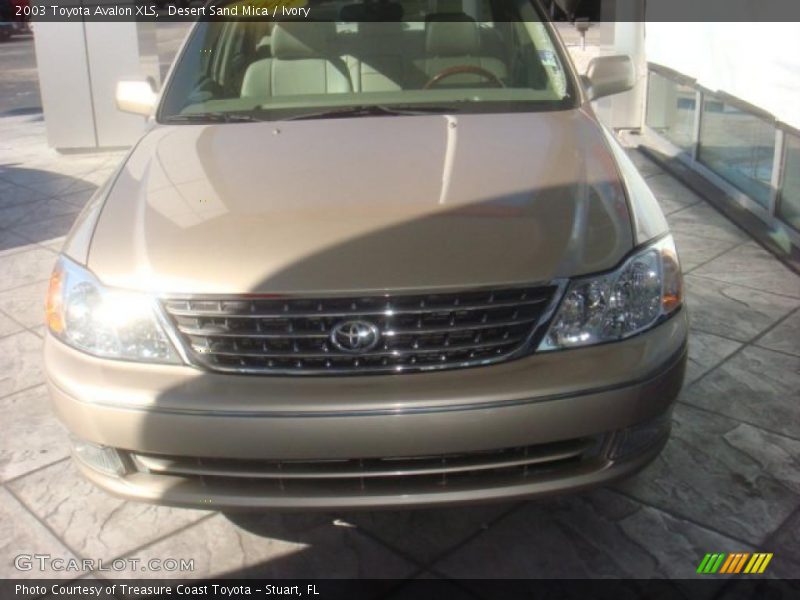 Desert Sand Mica / Ivory 2003 Toyota Avalon XLS