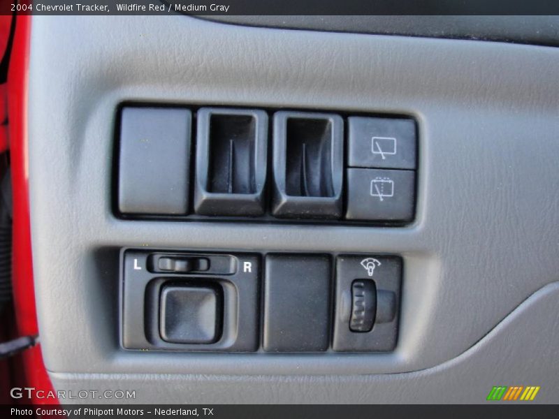 Wildfire Red / Medium Gray 2004 Chevrolet Tracker
