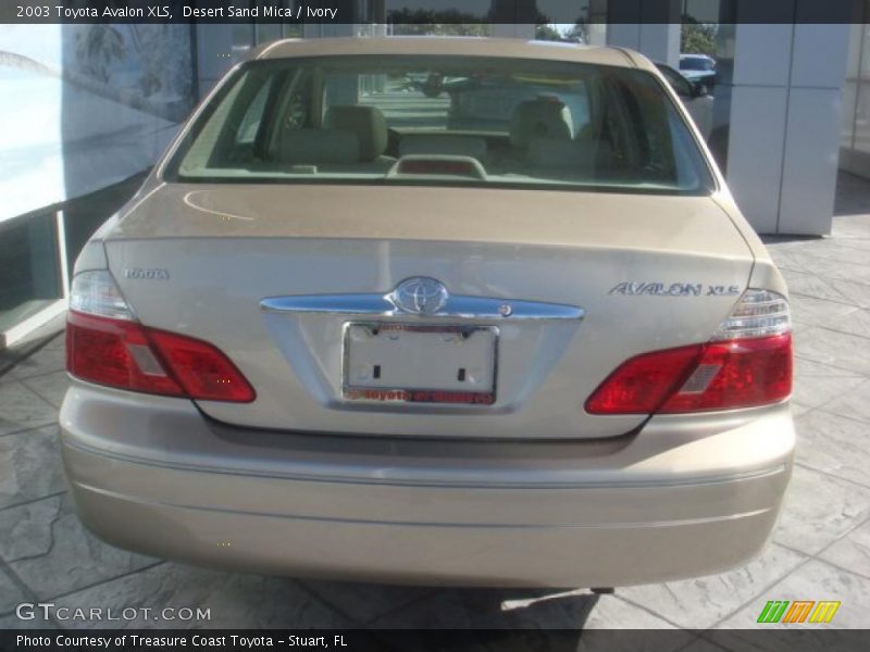 Desert Sand Mica / Ivory 2003 Toyota Avalon XLS