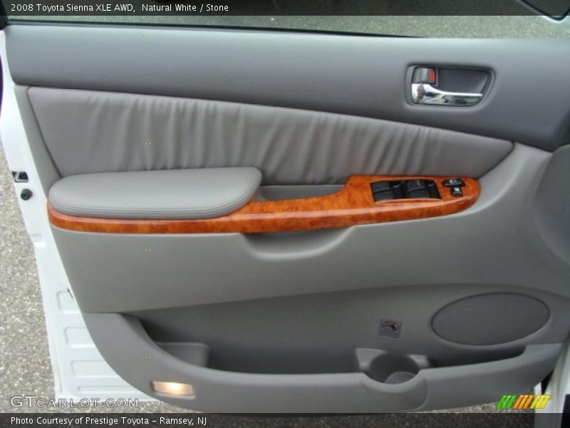 Natural White / Stone 2008 Toyota Sienna XLE AWD