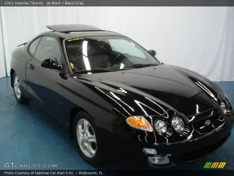 Jet Black / Black/Gray 2001 Hyundai Tiburon