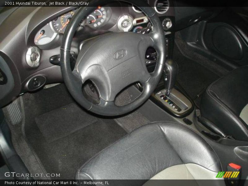 Jet Black / Black/Gray 2001 Hyundai Tiburon