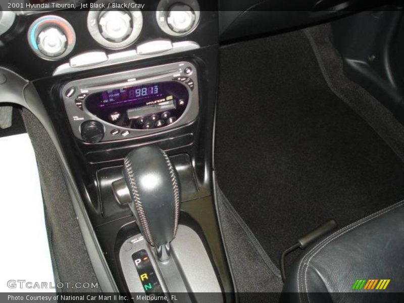 Jet Black / Black/Gray 2001 Hyundai Tiburon
