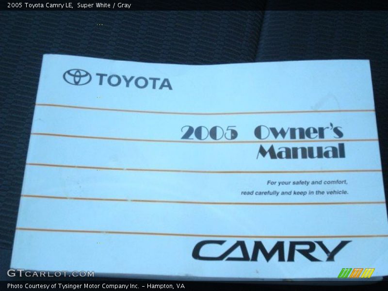 Super White / Gray 2005 Toyota Camry LE