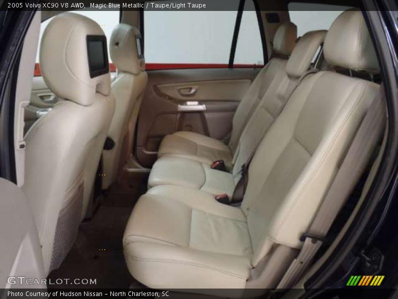  2005 XC90 V8 AWD Taupe/Light Taupe Interior