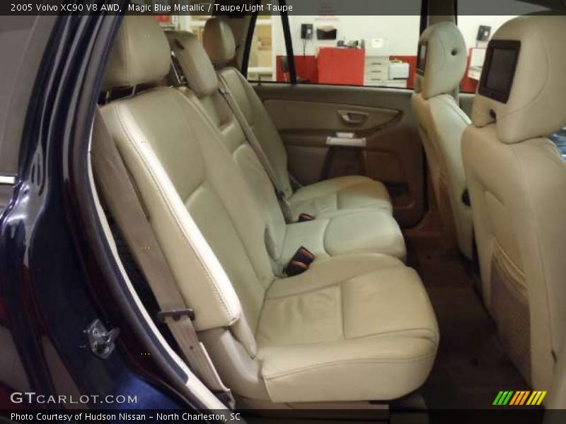  2005 XC90 V8 AWD Taupe/Light Taupe Interior
