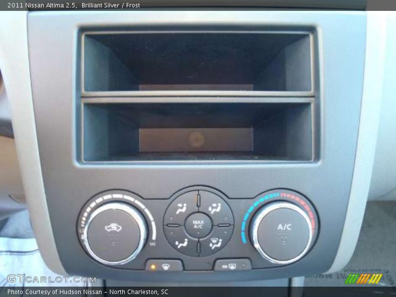 Brilliant Silver / Frost 2011 Nissan Altima 2.5