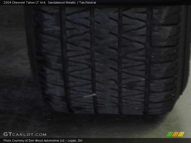 Sandalwood Metallic / Tan/Neutral 2004 Chevrolet Tahoe LT 4x4