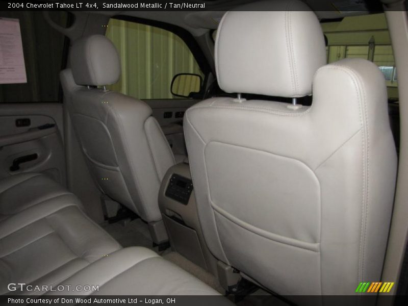 Sandalwood Metallic / Tan/Neutral 2004 Chevrolet Tahoe LT 4x4