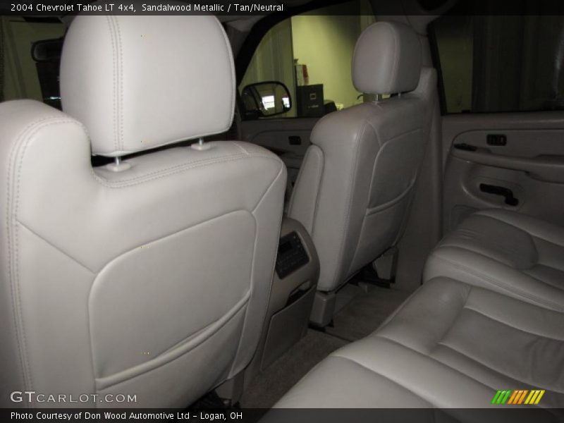 Sandalwood Metallic / Tan/Neutral 2004 Chevrolet Tahoe LT 4x4